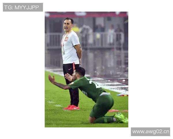 杭州足球队控制体系解析：战术理念与场上执行的深度探讨